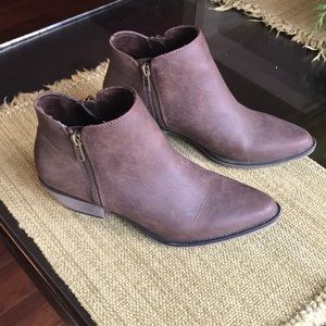 Rocket Dog brown boots